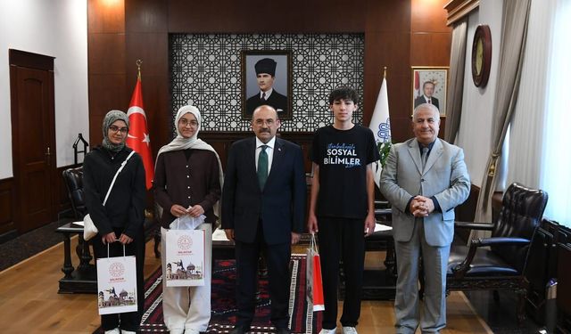 İmam Birgivi'nin yarışmasında 'Genç Kalemler' ödüllendirildi