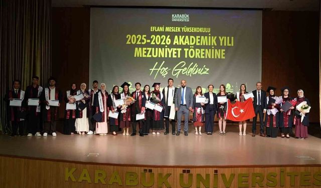Karabük'te meslek yüksekokullarında mezuniyet coşkusu