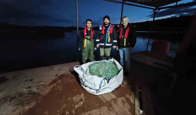Kastamonu'da baraj gölünde yüzlerce metre hayalet ağ ele geçirildi: 200 kilogram sazan kurtarıldı