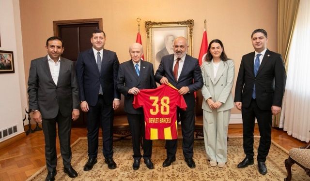 Kayserispor heyetinden MHP Genel Başkanı Bahçeli'ye ziyaret