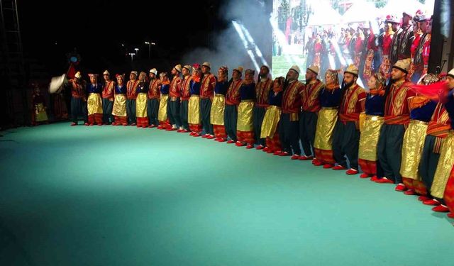 Kilis'te halk oyunları ve müzik şöleni
