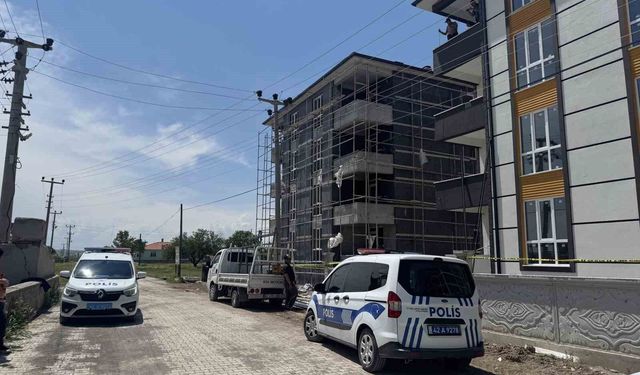 Konya'da elektrik akımına kapılan işçi 4'üncü kattan düştü