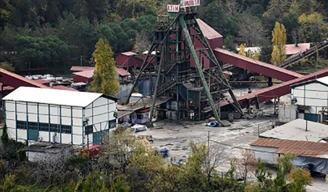Maden ocağında yangın nedeniyle üretim durdu