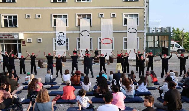 Mezuniyet festivalinde hafıza teması hayat buldu