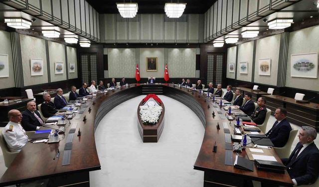MGK Bildirisi: 'Terörsüz Türkiye, terörsüz bölge hedeflerine yönelik çalışmalar değerlendirildi'