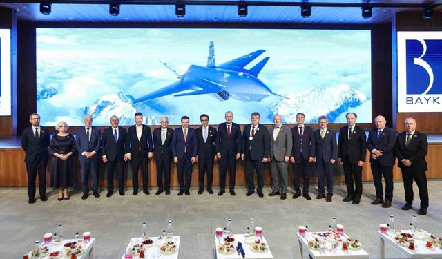 NATO Parlamenter Zirvesi'ne katılan meclis başkanları Baykar Milli Teknoloji Merkezi'ni ziyaret etti