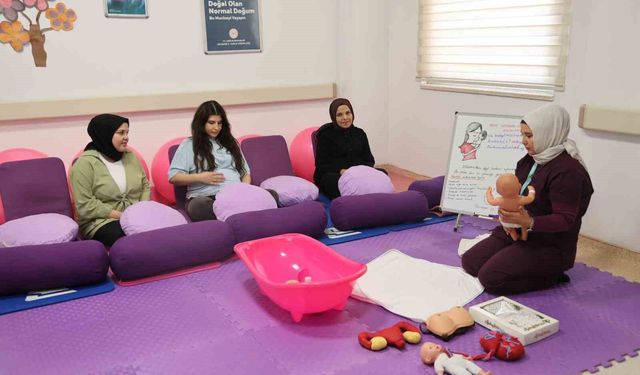 Nevşehir'de 'Her Gebeye Bir Ebe' uygulamasıyla bin 320 anne adayına ulaşıldı