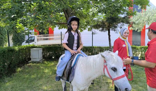Öğrenciler aileleriyle birlikte piknik yaptı