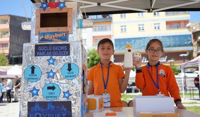 Öğrenciler projelerini 'Tekno Bayburt'ta sergiledi
