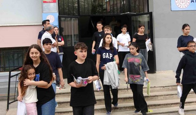 Öğrencilerin sınav heyecanı sona erdi: 'En zorlu LGS'ydi'