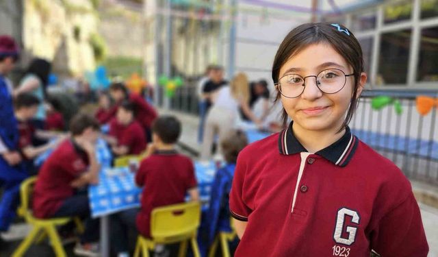 Ortaokul öğrencisi Duru, hobisini yaşıtlarına öğretiyor
