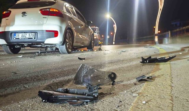 Otomobil ile kafa kafaya çarpışan motosiklet sürücüsü yaralandı