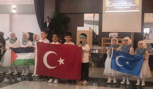 Palu'da Kur'an kursu öğrencilerinin mezuniyet sevinci
