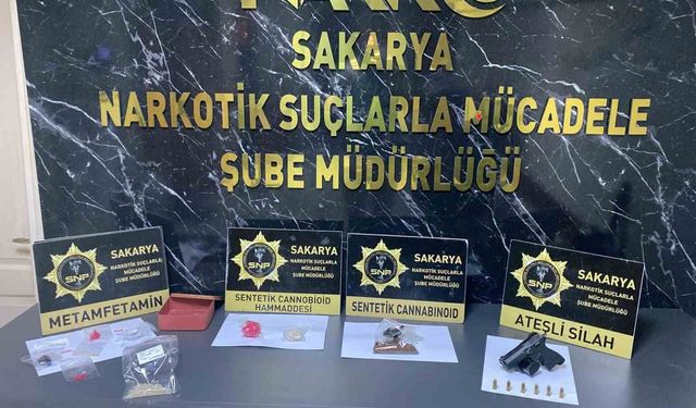 Polisi fark edince uyuşturucuları klozete döktü, sifon çalışmayınca yakalandı