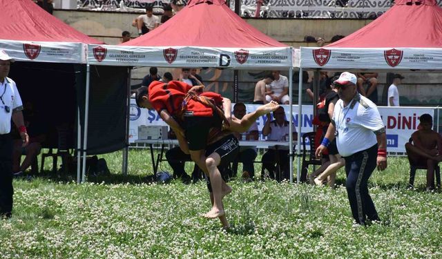 Şahinbey, Okul Sporları Aba Güreşi Türkiye Şampiyonası'na ev sahipliği yaptı