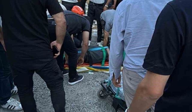 Siirt-Eruh karayolunda kontrolden çıkan tır devrildi: Sürücü ağır yaralandı