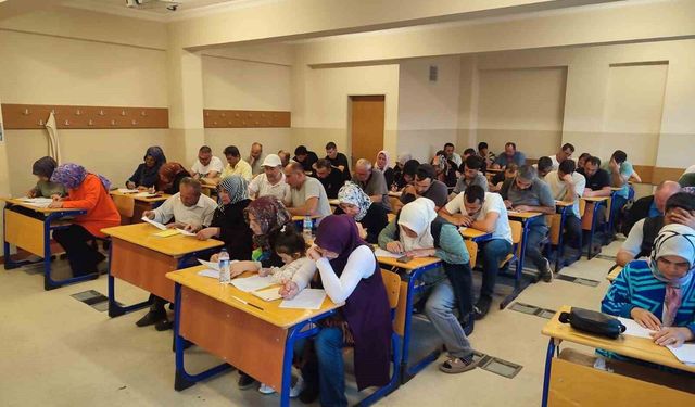 Simav'da Süt Sığırı Yetiştiricisi Kursu yoğun ilgi görüyor