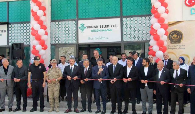 Şırnak'ta ücretsiz belediye düğün salonu açıldı