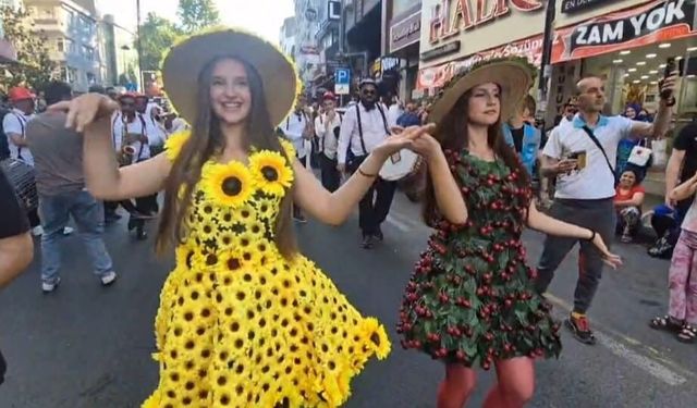 Tekirdağ'da '60. Uluslararası Kiraz Festivali' başladı