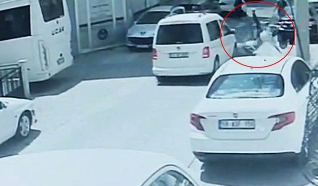 Tekirdağ'da yürekleri ağza getiren kaza kamerada: Motosikletin üzerinden böyle fırladı