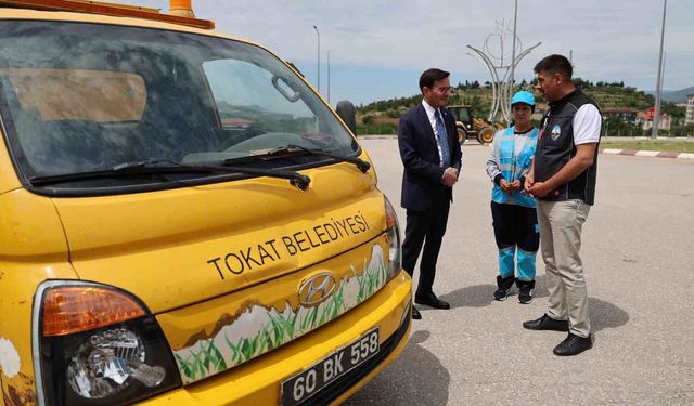 Tokat Belediyesi'nde çöp taksi direksiyonuna kadın eli değdi