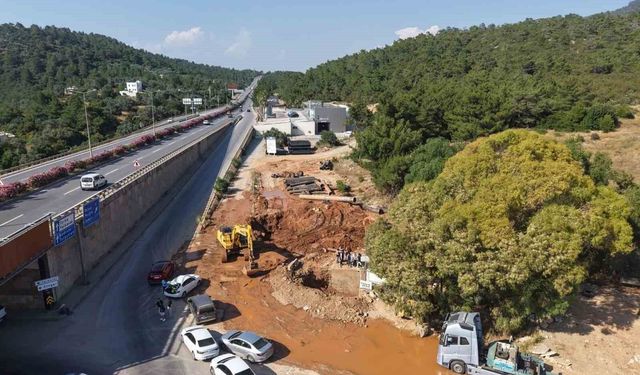 Torba ana depo hattı üçe ayrılarak Bodrum geneli su kesintisinin önüne geçiliyor