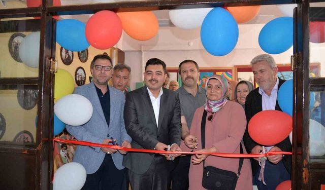 Türkeli'de kursiyerlerin bir yıllık emeği görücüye çıktı