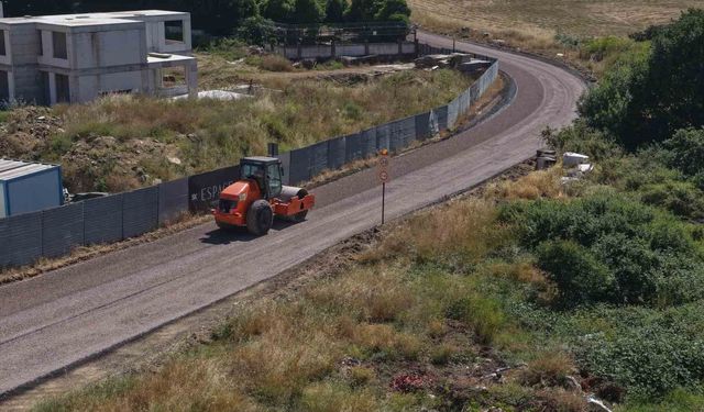 Tuzla'nın 10 yıllık asfalt sorunu çözülüyor