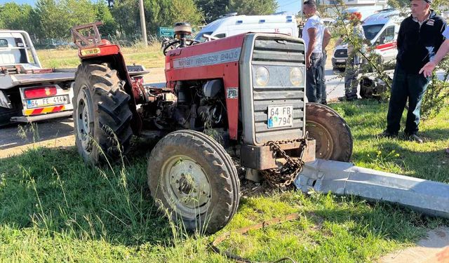 Uşak'ta meydana gelen trafik kazasında 4 kişi yaralandı