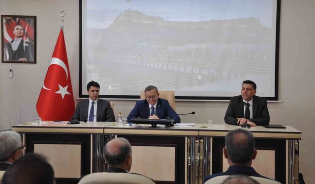 Vali Polat'tan kurumlara net mesaj: 'Bahane değil, sonuç istiyorum!'