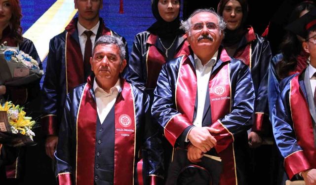 Yarım asrı devirdiler, cüppe giyip mezun oldular
