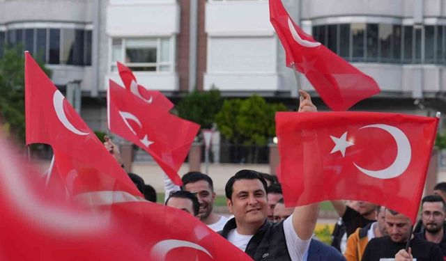 Yılmaz'dan Türkiye-Avustralya maçına davet