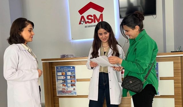 Yüksekova'da vatandaşlara yönelik cilt kanseri farkındalık etkinliği düzenlendi