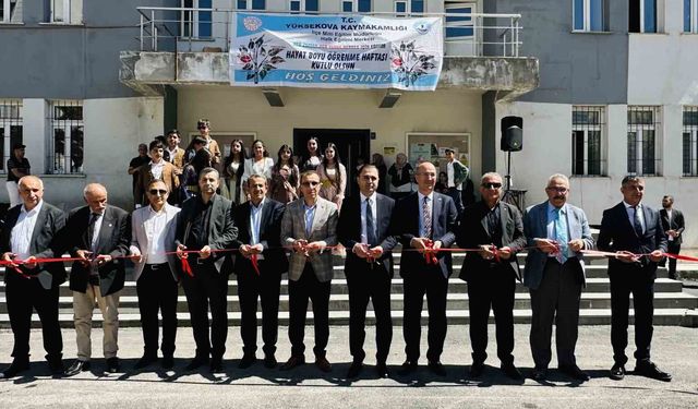 Yüksekova'da yıl sonu sergisi
