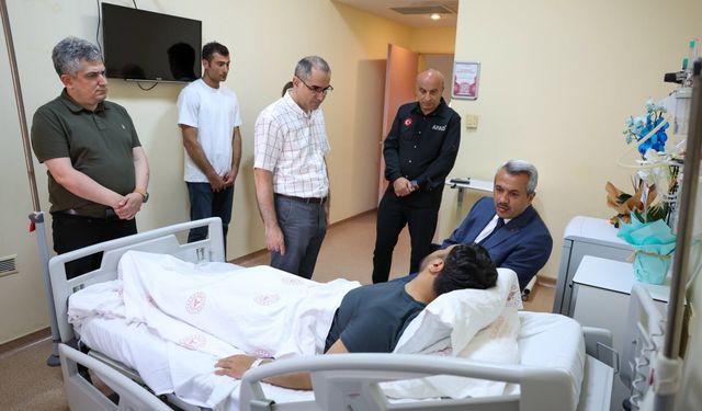 Botun devrildiği kazada yaralanan AFAD personeline ziyaret