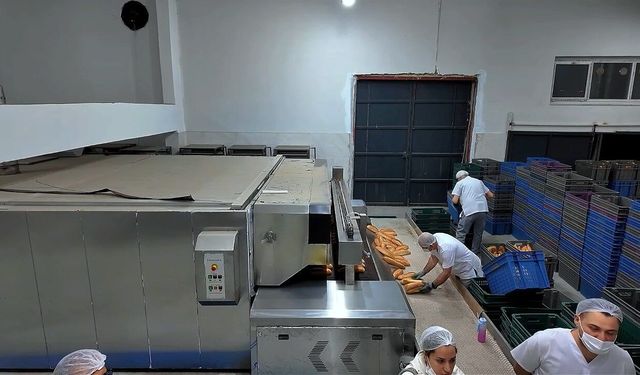 81 İlden Gazeteciler Kırşehir'de Türkiye'nin En Ucuz Ekmek Fabrikasında