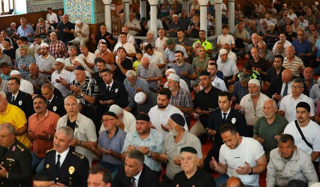 15 Temmuz şehitleri Düzce'de dualarla anıldı
