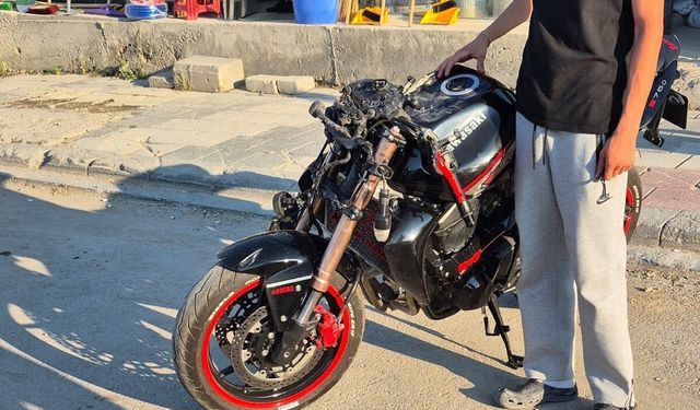 Akçadağ'da otomobil ile motosiklet çarpıştı: 2 yaralı