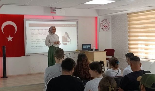 Aksaray'da çiftlere evlilik öncesi eğitim veriliyor