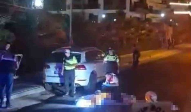 Alanya'da park halindeki otomobile çarpan genç motosikletli hayatını kaybetti