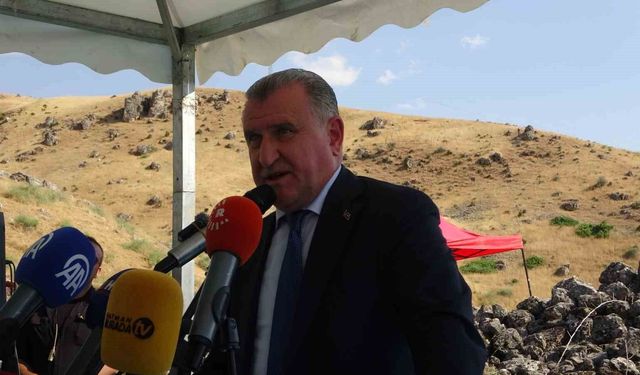 Bakan Bak: 'Kültürleri ve inançları yaşatmak devletin en önemli görevlerindendir'