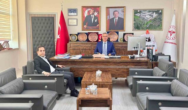Başkan Aküzüm, sağlık çalışanlarının sorunlarını İl Sağlık Müdürü Asiltürk'e iletti