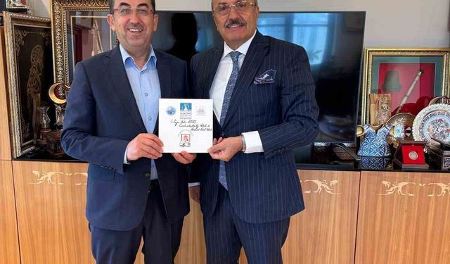 Başkan Arslan, Cumhurbaşkanı Başdanışmanı Topçu'yu festivale davet etti