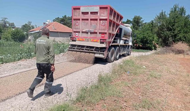 Başkan Arslan üstyapı çalışmaları hakkında sahada bilgi aldı
