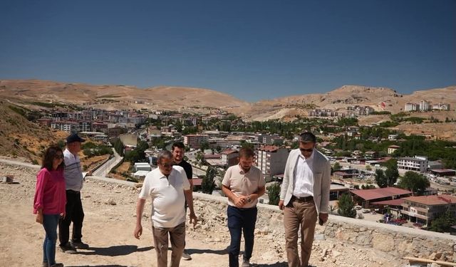 Başkan Bozkurt, Millet Bahçesi ve yol çalışmalarını yerinde inceledi