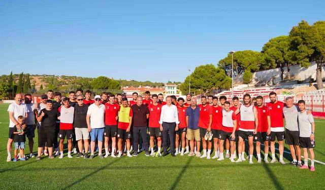 Başkan Ergin'den Ayvalık gücü Belediyespor'a moral ziyareti