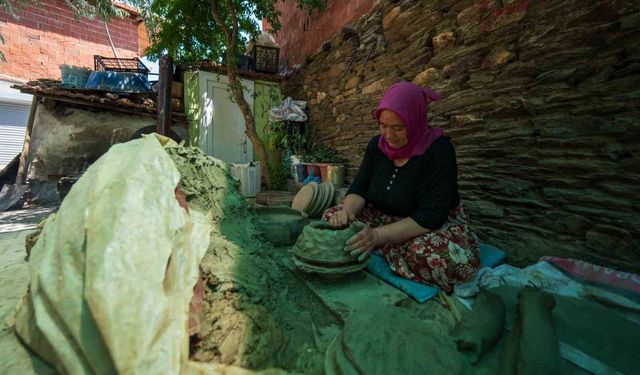 Binlerce yıllık gelenek çömlek üretimi kadın emeğiyle yaşatılıyor
