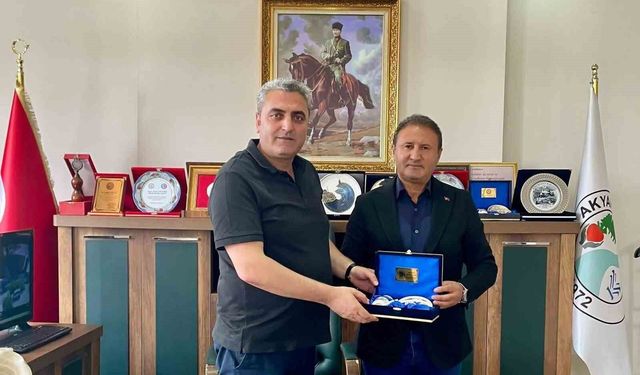 Bursa KAI Federasyonu Başkanı Durmuş Duman'dan Akyaka Belediyesi'ne ziyaret