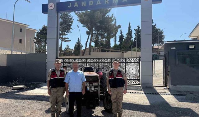 Çalınan traktör 13 gün sonra zeytinlikte bulundu