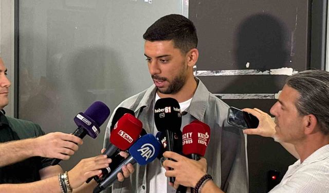 Cenk Özkaçar: 'Böylesine bir futbol kültürünün parçası olmak gurur verici'